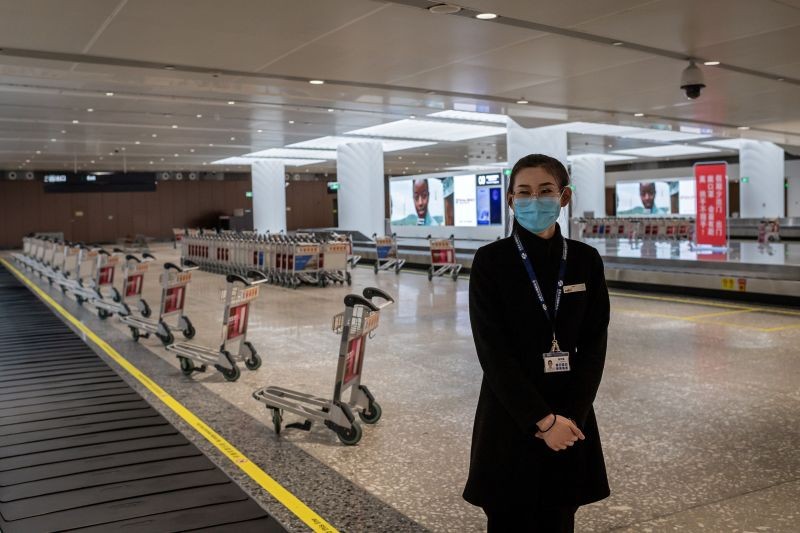 Bức ảnh chụp ngày 14/2 này cho thấy sân bay Ðại Hưng lớn nhất thủ đô Bắc Kinh trở nên vắng vẻ vì dịch Covid - 19