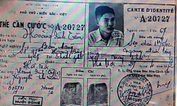 Thẻ căn cước do Nha Cảnh sát và Công an Phủ Thủ Hiến Bắc Việt cấp cho Hoàng Đính Tầm (tên giả của Lê Văn Ba) 