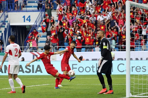 Công Phượng ghi bàn gỡ hòa 1-1 cho đội tuyển Việt Nam ảnh: TTXVN