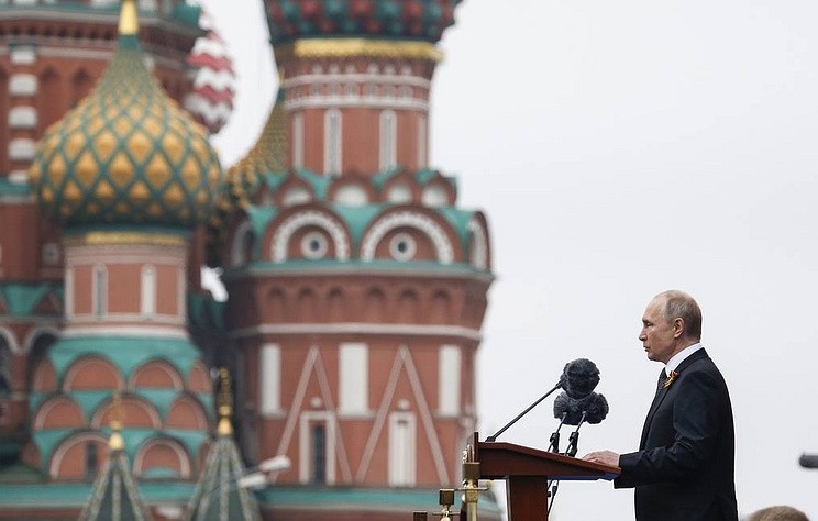 Ông Putin đọc diễn văn trước cử tọa trong Ngày chiến thắng 