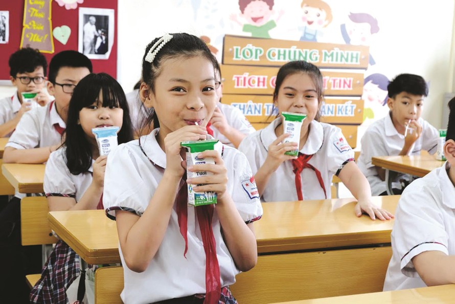 Bổ sung đa vi chất vào sữa học đường là vô cùng quan trọng cho sự tăng trưởng và phát triển của trẻ em