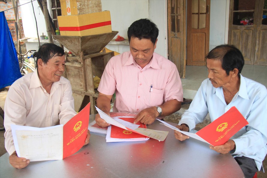 Hàng trăm “sổ đỏ” bị cấp nhầm ở xã Bình Khương, huyện Bình Sơn suốt 16 năm qua ảnh: Nguyễn Ngọc 
