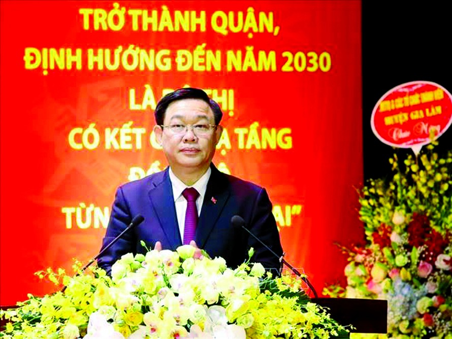  Bí thư Thành ủy Hà Nội Vương Đình Huệ phát biểu tại đại hội, trong đó nhấn mạnh: Gia Lâm cần phát huy thế mạnh để lên quận trước năm 2025