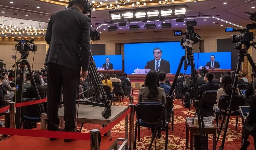 Ông Vương nói rằng luật hải cảnh mới của Trung Quốc không nhắm vào bất kỳ quốc gia nào Ảnh: EPA-EFE 