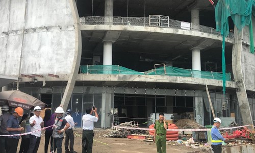 Hiện trường vụ tại nạn khiến ba công nhân bị té tại Công trình Trung tâm thương mại Giga Mall 