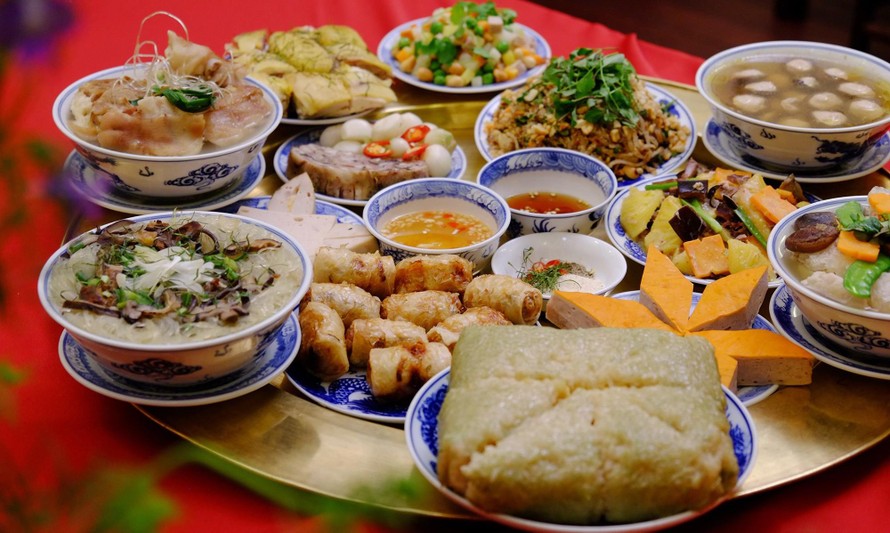 Người Việt ở nhà Tây ăn… mắm ngoại?!