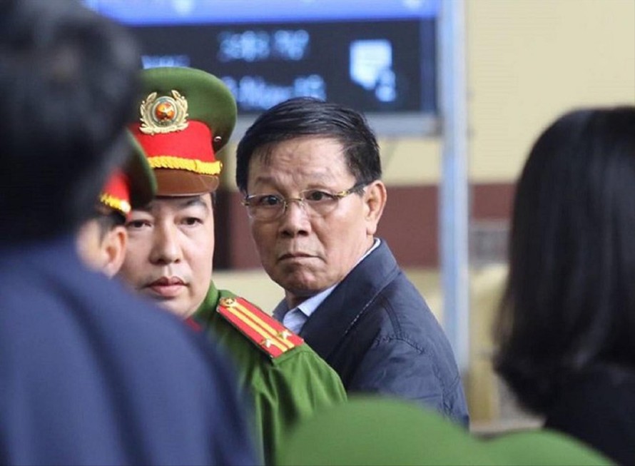 Ông Phan Văn Vĩnh tại tòa án tỉnh Phú Thọ