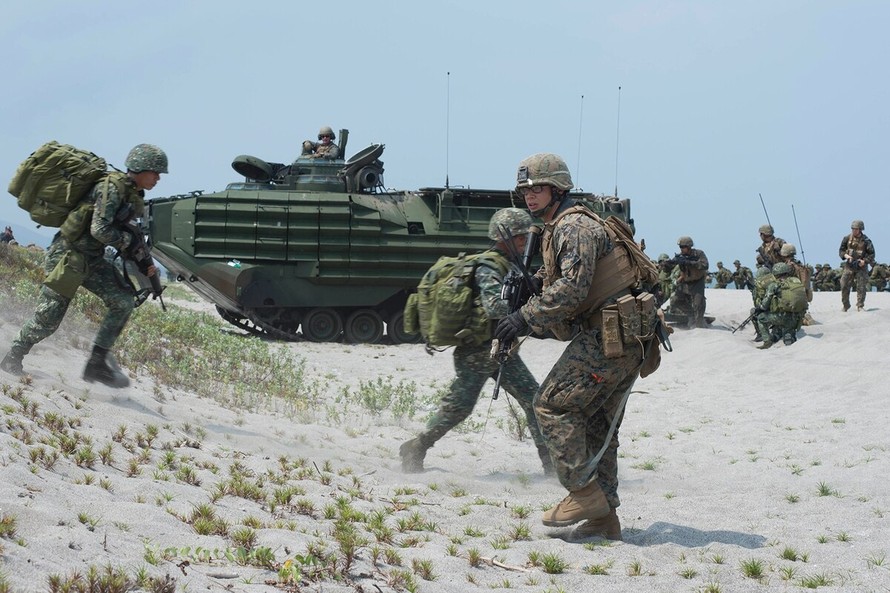 Lính Mỹ và Philippines tham gia tập trận trên đất Philippines hồi tháng 5/2018 Ảnh: AP