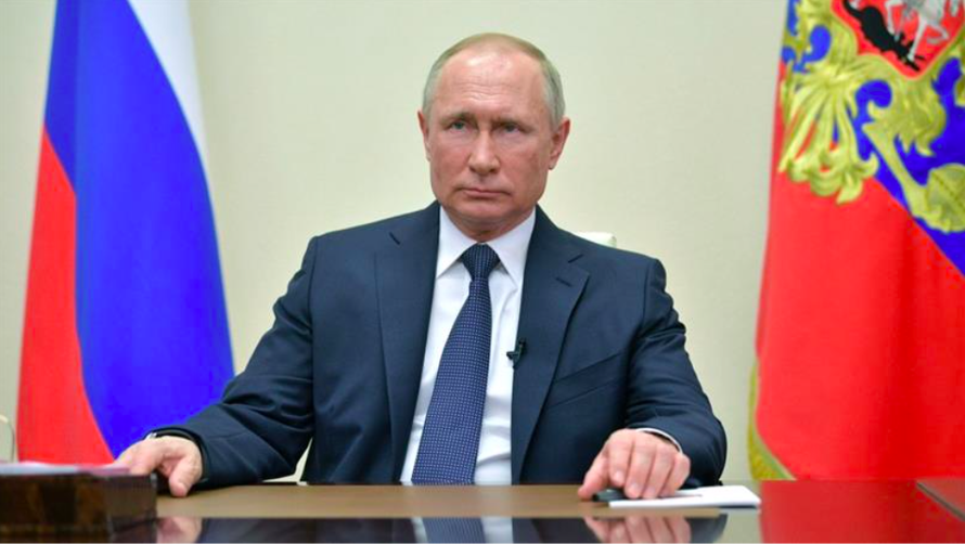 Tổng thống Nga Putin vừa cho phép kết thúc thời gian nghỉ làm việc vì COVID-19ảnh: Reuters 
