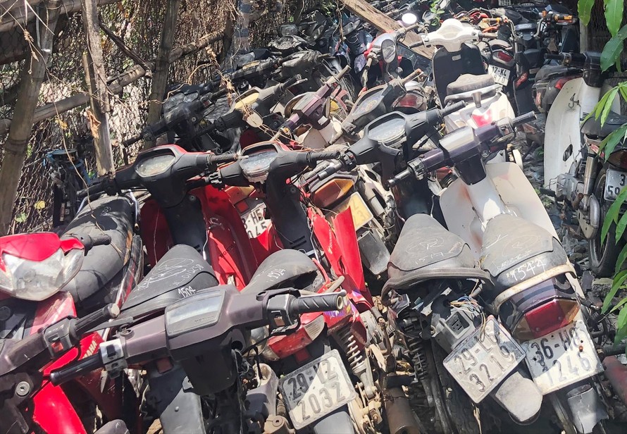 Có quy định bỏ giam xe, nhưng các bãi tạm giữ xe tại Hà Nội vẫn quá tải