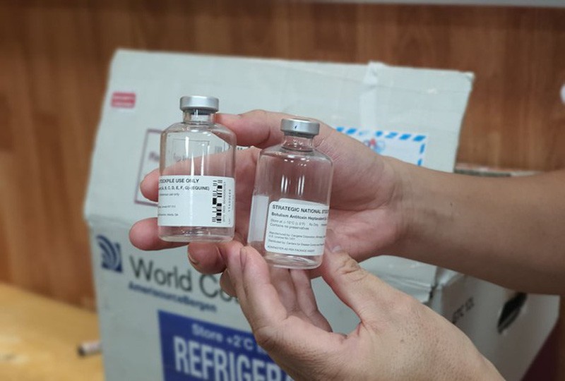 Thuốc giải độc được sử dụng cho bệnh nhân ngộ độc Botulinum tại Bệnh viện Bạch MaiNguồn: VTV 