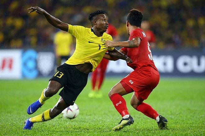 Báo chí Malaysia cho rằng HLV Tan Cheng Hoe nên đưa cầu thủ nhập tịch Mohamadou Sumareh lên đá tiền đạo trong trận đấu tối nay 