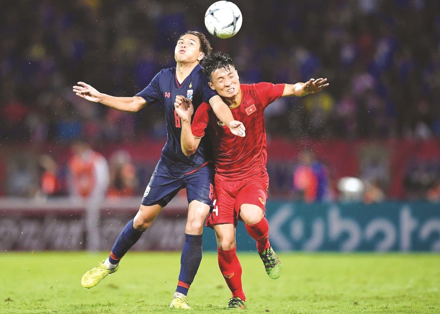 Các cầu thủ Việt Nam đã có một trận đấu vất vả trước chủ nhà Thái Lan. Ảnh: Anh Tuấn