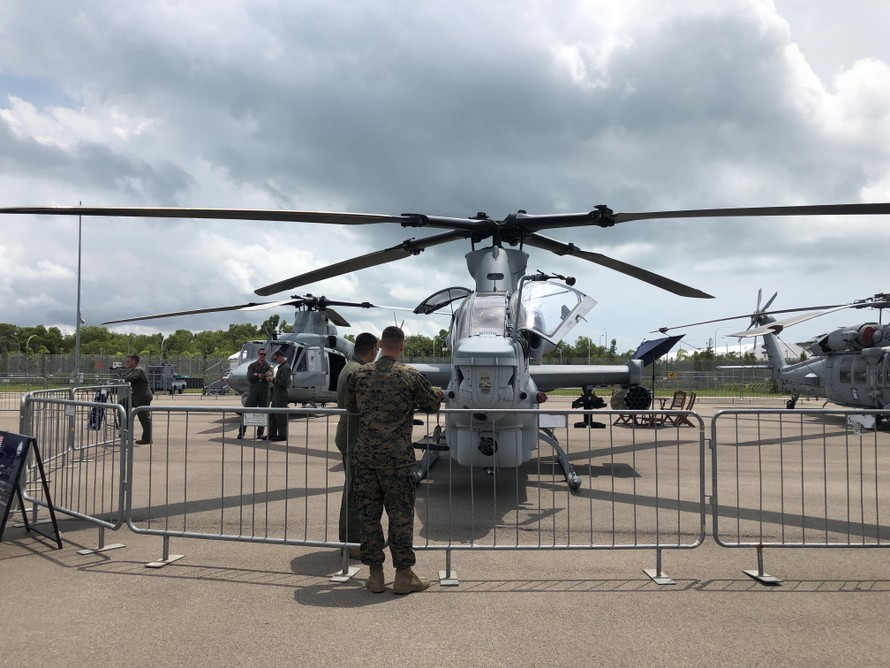 Philippines đang muốn mua 6 máy bay trực thăng tấn công AH-1Z Viper như trong ảnhẢnh: Thái An