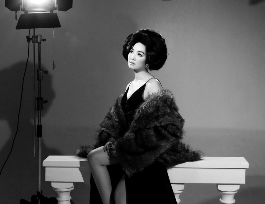 Hoa hậu Giáng My khoe vẻ đẹp 'vượt thời gian' với bộ ảnh phong cách cổ điển
