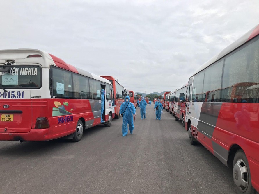 700 công nhân ở Bắc Giang trở về Lạng Sơn sau cách ly