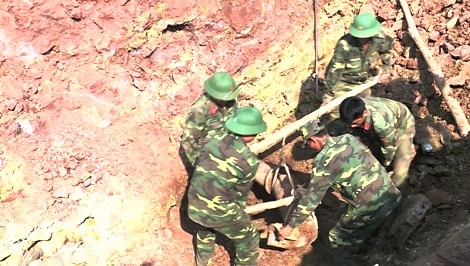 Quảng Trị: Phát hiện quả bom nặng hơn 2 tạ trong trường học