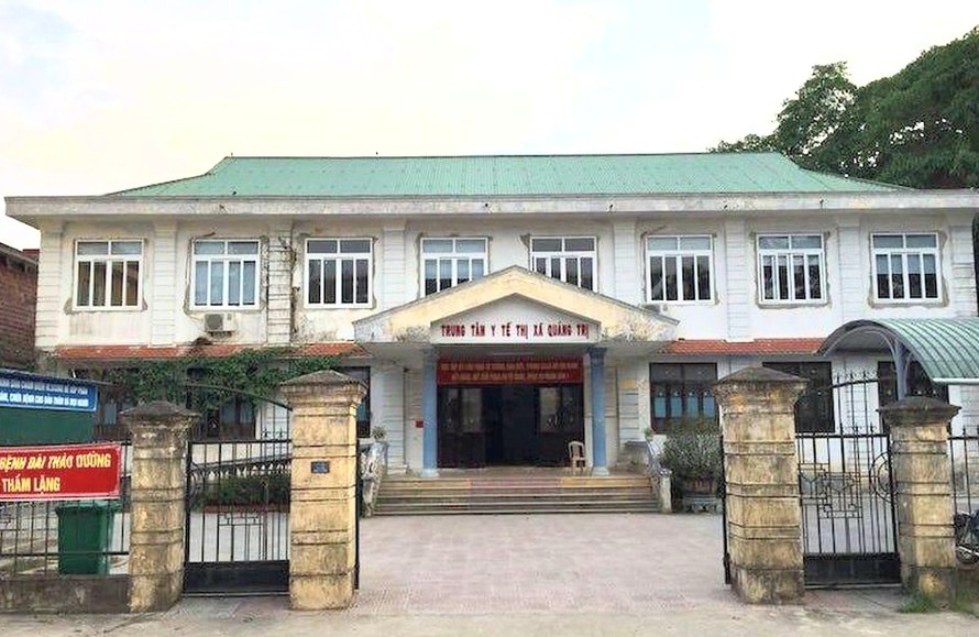 Trung tâm y tế thị xã Quảng Trị nằm trên đường Đoàn Thị Điểm.