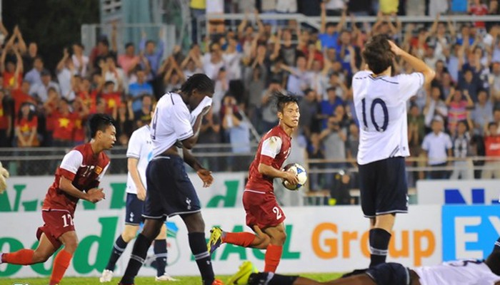 U19 Việt Nam-U19 Tottenham (2-3): Thua... đẹp