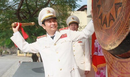 Ngày 18/10/2011, ông Phạm Quý Ngọ đến dự ngày nhập trường của các tân sinh viên, Trường Trung cấp CSND I. (Ảnh: CAND)