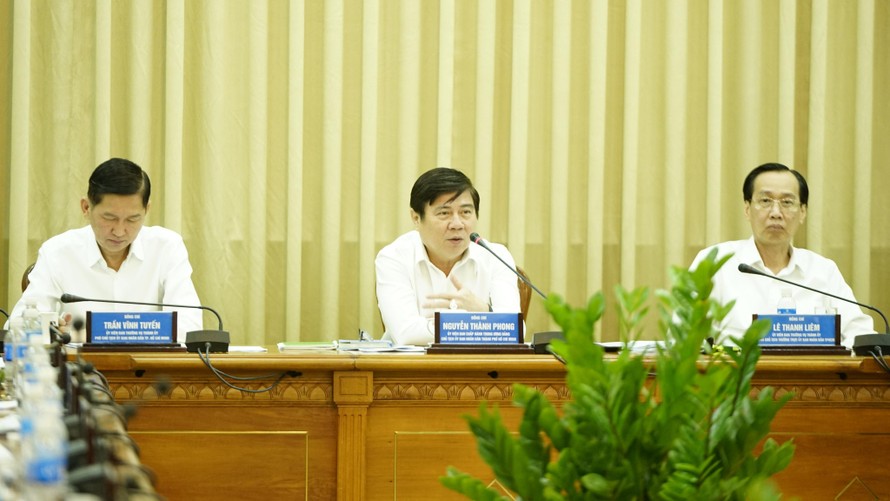 Chủ tịch UBND TPHCM Nguyễn Thành Phong cho biết sẽ bầu hai Phó Chủ tịch TPHCM vào ngày 8/4 - Ảnh: 24h 
