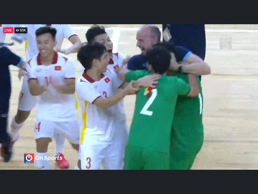 Đội tuyển futsal Việt Nam đã xuất sắc vượt Lebanon để đoạt vé tham dự VCK World Cup futsal 2021. 