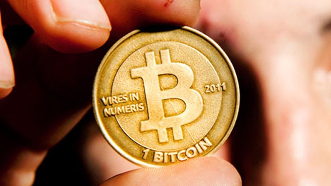 Bitcoin là loại tiền không chịu sự quản lý của bất cứ ngân hàng nào, được sinh ra nhờ việc giải các thuật toán phức tạp.