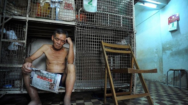 Phận người trong những lồng sắt ở Hong Kong