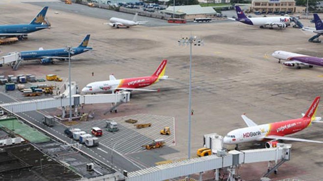 Vietnam Airlines đang bị cạnh tranh quyết liệt bởi đối thủ tư nhân Vietjet. Ảnh: Thanh Bình