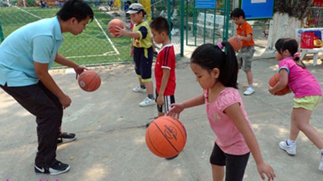 Cần chọn môn thể thao phù hợp với tố chất và sở thích của trẻ. 