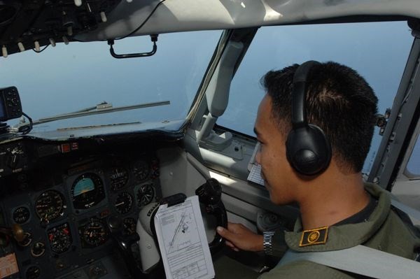 Malaysia đã bác bỏ thông tin nói MH370 vẫn tiếp tục bay thêm vài giờ nữa sau khi mất liên lạc.