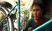 Mua phế liệu ráp gần 40 xe đạp tặng học sinh nghèo