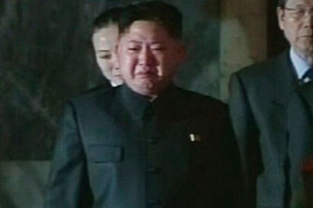 Cuộc diễn tập được tổ chức sau khi có báo cáo về việc ông Kim Jong Il từng hai lần bị ám sát hụt. Ảnh: Mirror.