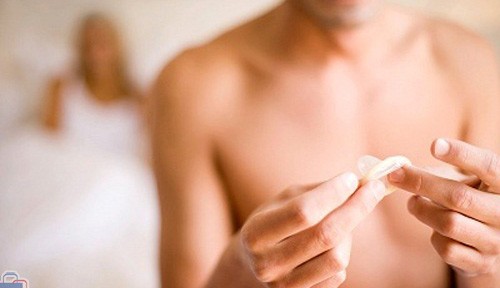 Gái mại dâm dùng miệng có lây HIV không ?