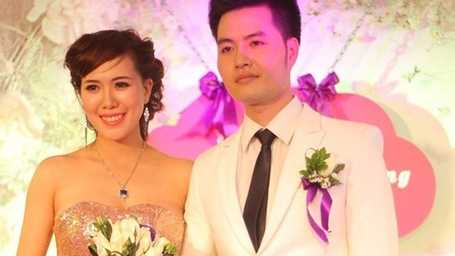 Tháng 2/2014 cặp đôi này đã tổ chức lễ cưới giả. 