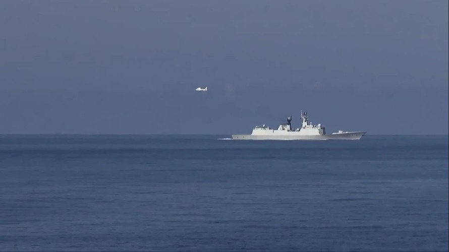 Tàu, trực thăng Trung Quốc xâm phạm vùng biển Việt Nam