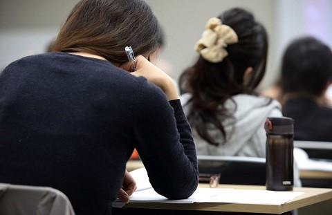 Các lớp về chứng khoán ở Nhật Bản đang ngày một nhiều học viên là nữ giới tham gia.