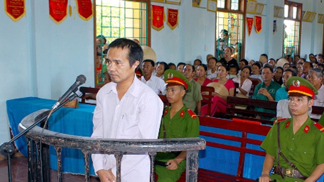 Bị cáo Trần Văn Chí tại phiên tòa 