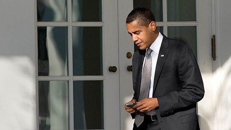Tổng thống Barack Obama thích sử dụng BlackBerry, liệu ông có thay đổi thói quen này?