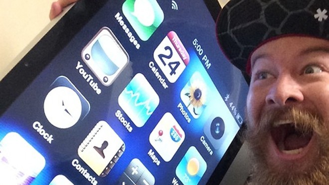 Sau uốn cong, iPhone 6 lại gặp sự cố 'nhổ râu'