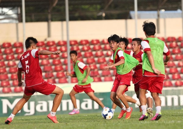 U19 Việt Nam tập luyện chuẩn bị cho trận đấu với Hàn Quốc.