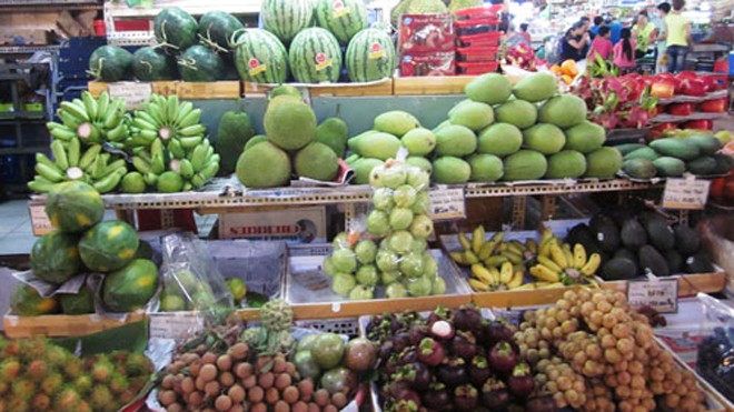 Trái cây tươi là đồ ăn nhẹ được ưa chuộng nhất tại Việt Nam. Ảnh: Hồng Châu/ VnExpress