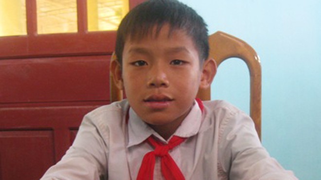 Em Lê Thành Đạt có dáng người nhỏ nhưng cứu được bạn học sinh lớp 9. 