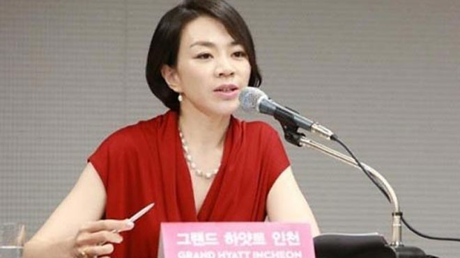 Bà Heather Cho (còn có tên Hàn Quốc là Cho Hyun Ah), người thừa kế kiêm Phó chủ tịch Korean Air đã phải từ chức sau khi làm chuyến bay chậm giờ do nổi nóng với tiếp viên trưởng. Ảnh: The Korea Herald