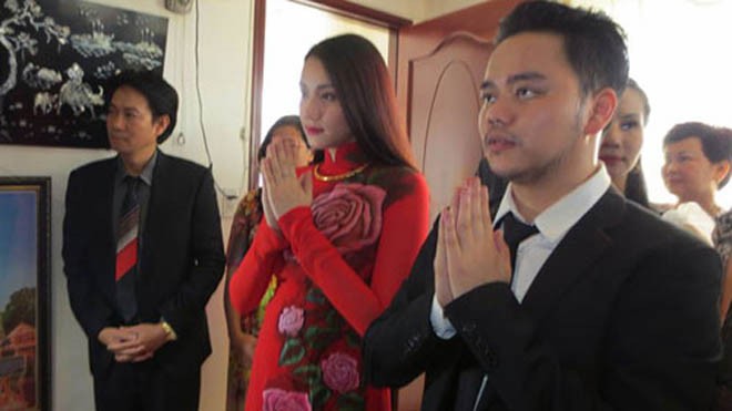Người đẹp phim "Scandal - Hào quang trở lại" và bạn trai Hoàng Duy đã làm lễ đính hôn.