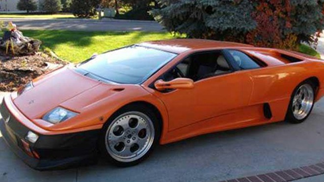Siêu xe Lamborghini Diablo hàng nhái.