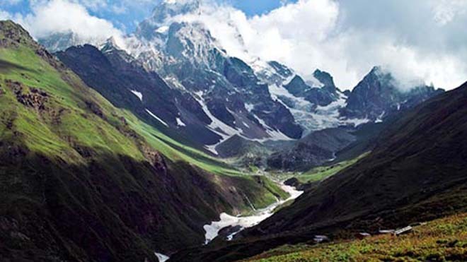 Dãy núi Tiểu Kavkaz rất nổi tiếng về sự hẻo lánh và hiểm trở 