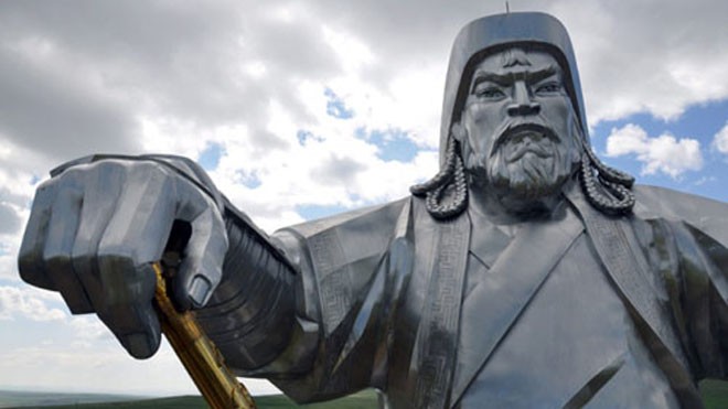 Tượng Thành Cát Tư Hãn ở Ulan Bator, thủ đô Mông Cổ. Ảnh: EPA.