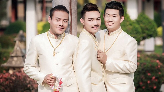 Kỳ lạ đám cưới đồng tính tay ba đầu tiên trên thế giới