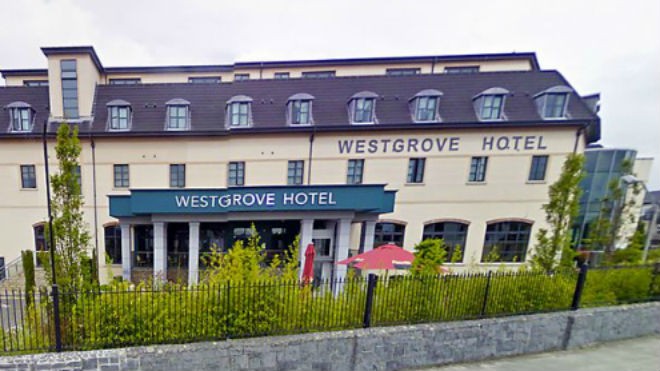 Đại diện của khách sạn Westgrove từ chối bình luận về vấn đề ngoại tình này. Ảnh: Mirror.